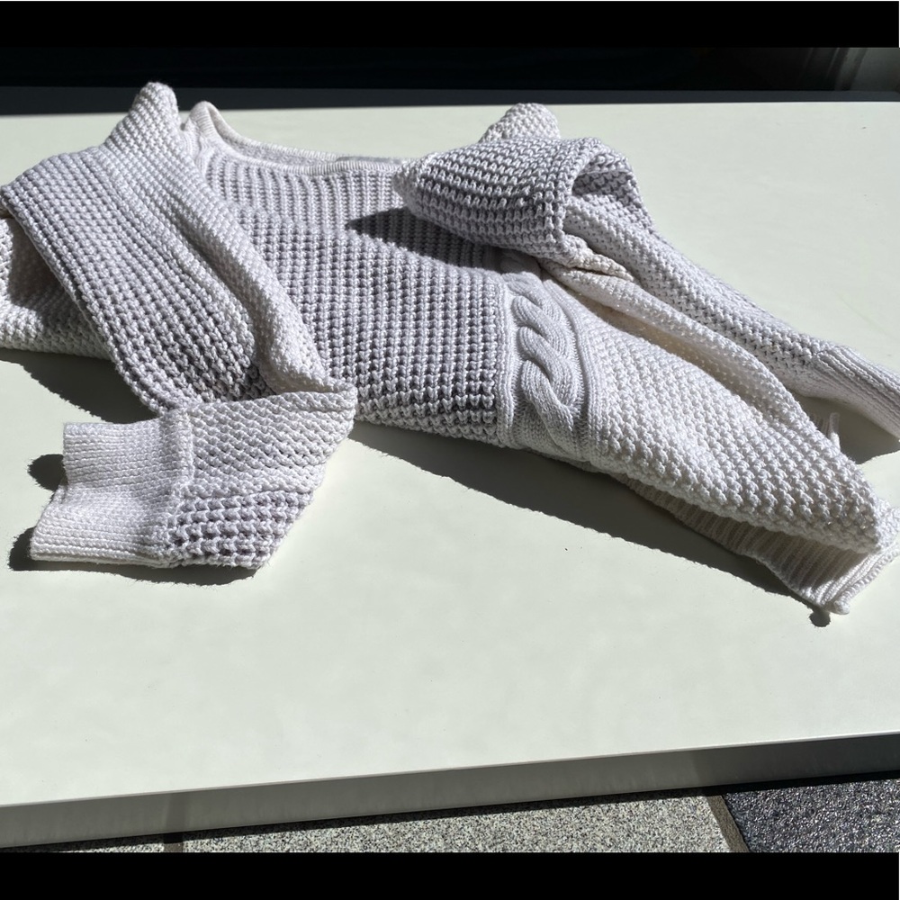 Small, Design History Gray Sweater, 55% cotton, excellent ribbing details